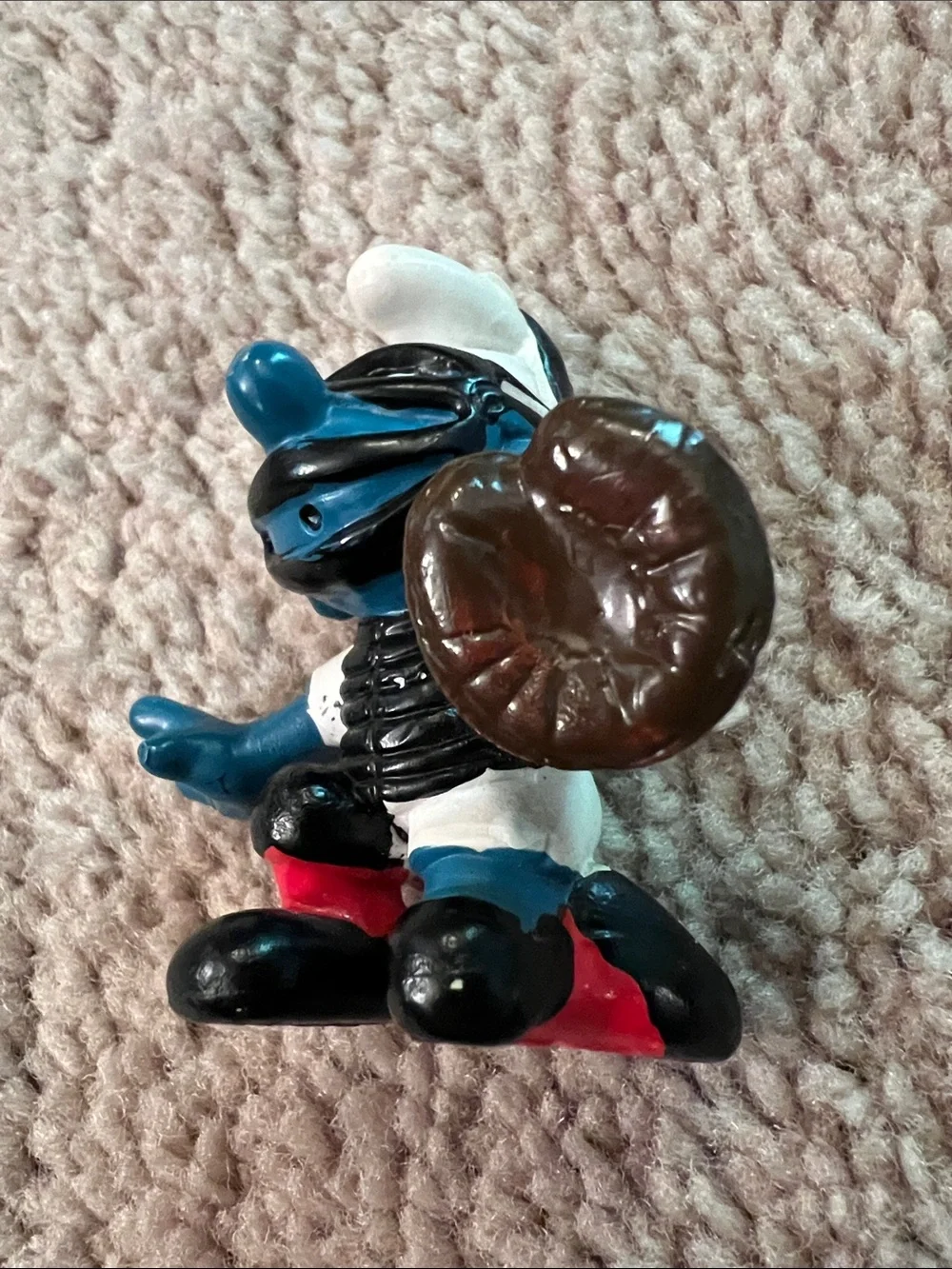 Vintage Smurf baseball catcher pvc figurine